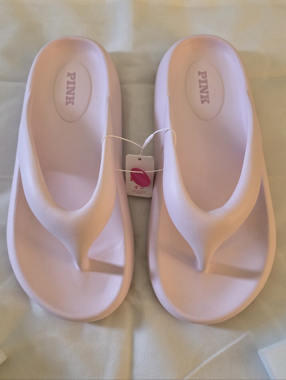 NWT PINK By Victoria's Secret Chunky Thong Sandals in Tulip Pink Size 9